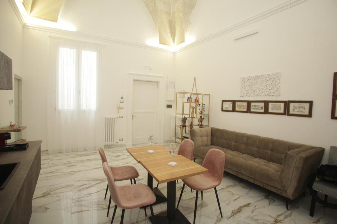La Dimora Di Re Idomeneo Bed & Breakfast Lecce Luaran gambar