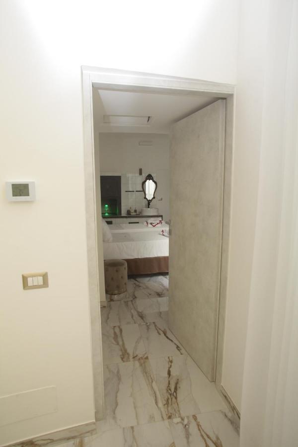 La Dimora Di Re Idomeneo Bed & Breakfast Lecce Luaran gambar