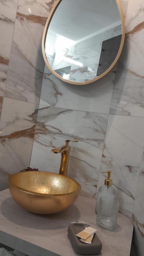 La Dimora Di Re Idomeneo Bed & Breakfast Lecce Luaran gambar