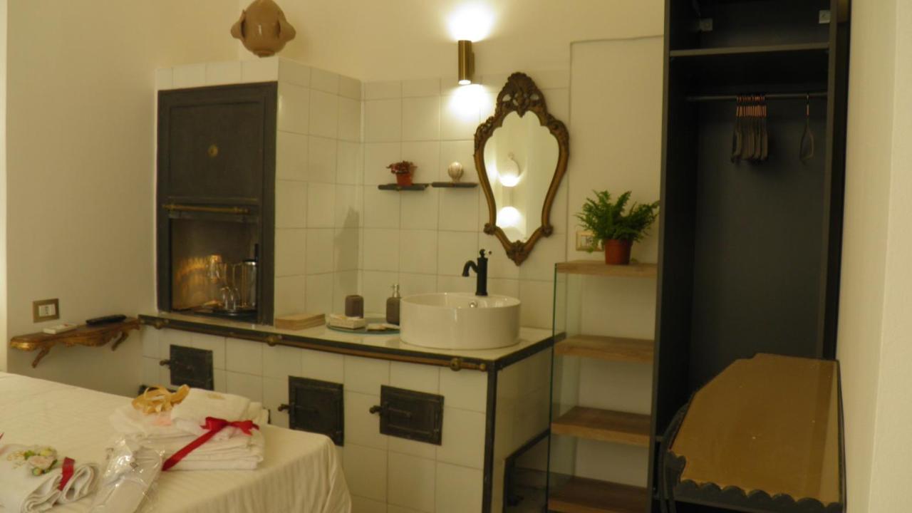 La Dimora Di Re Idomeneo Bed & Breakfast Lecce Luaran gambar