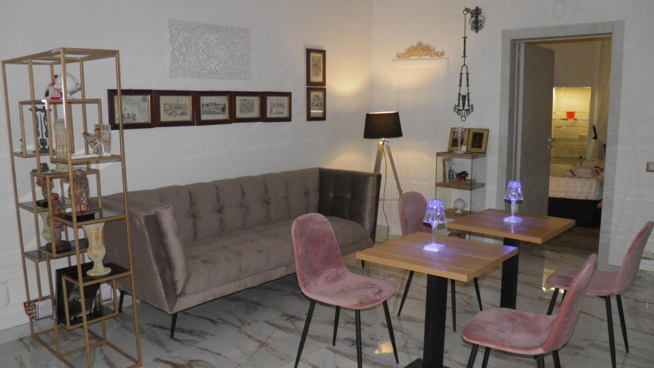 La Dimora Di Re Idomeneo Bed & Breakfast Lecce Luaran gambar