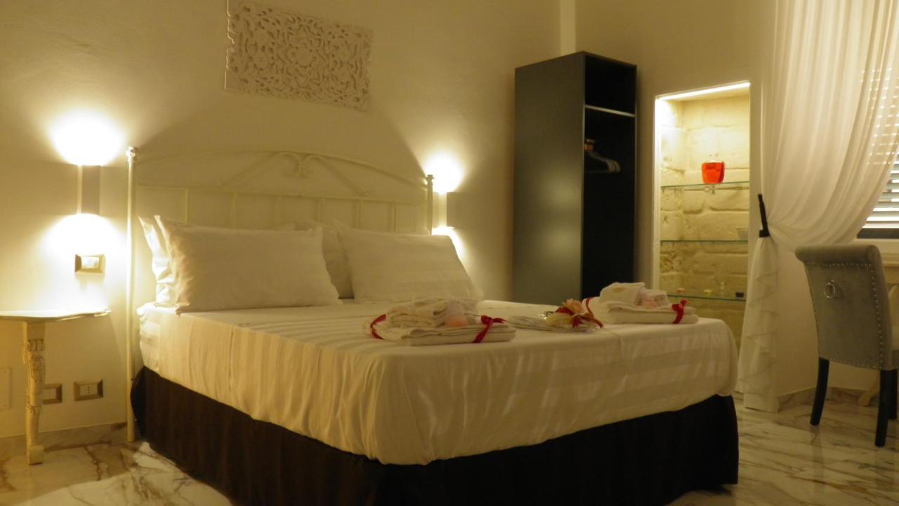La Dimora Di Re Idomeneo Bed & Breakfast Lecce Luaran gambar