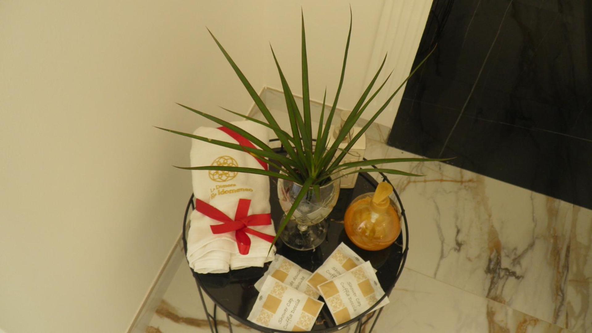 La Dimora Di Re Idomeneo Bed & Breakfast Lecce Luaran gambar