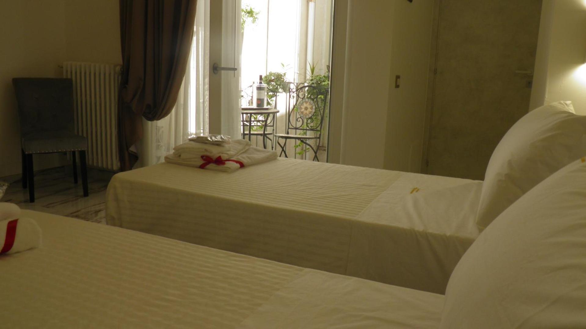 La Dimora Di Re Idomeneo Bed & Breakfast Lecce Luaran gambar
