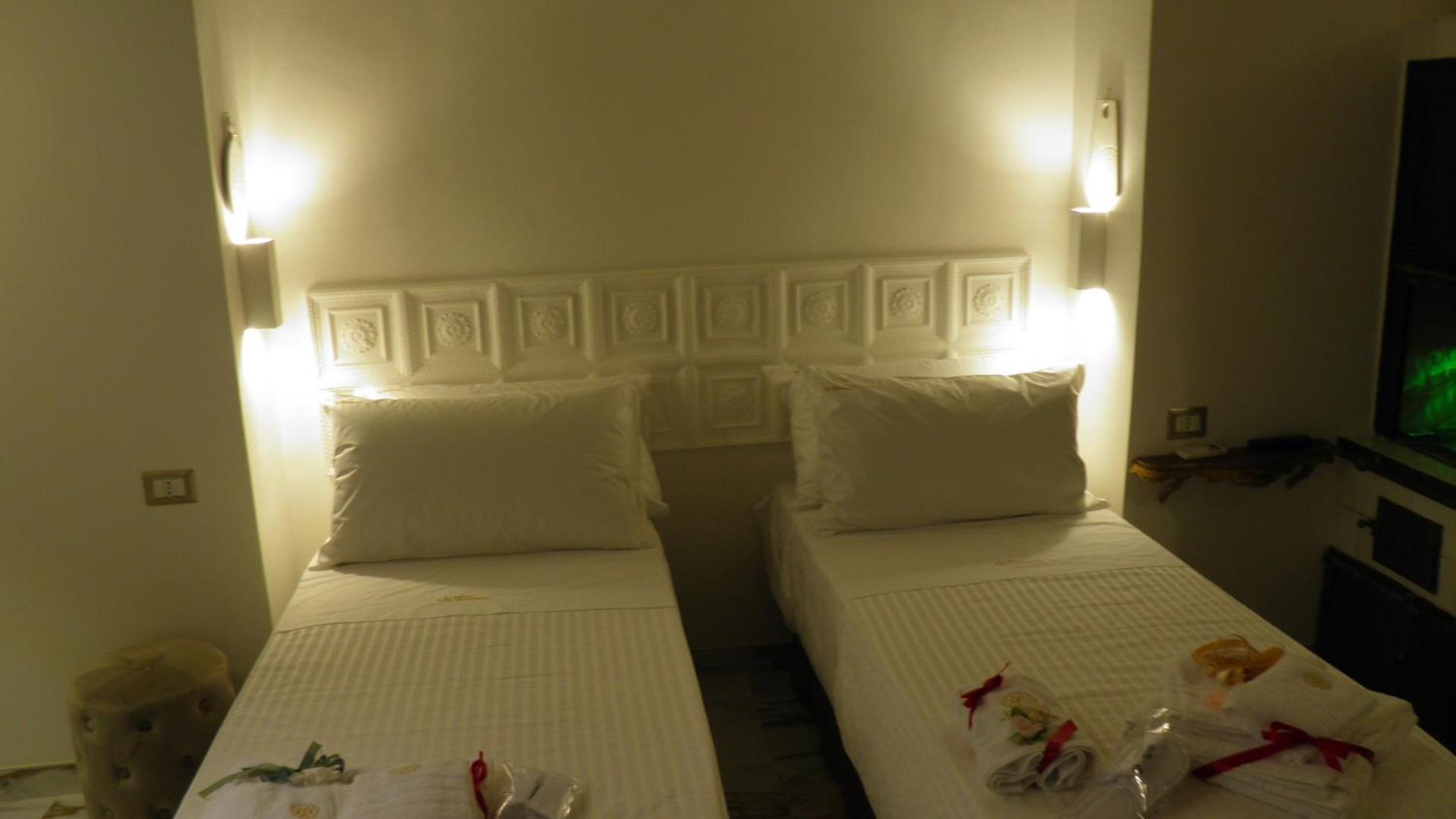 La Dimora Di Re Idomeneo Bed & Breakfast Lecce Luaran gambar